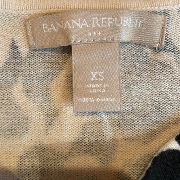 ✨🖤Banana Republic Black and White Cardigan🖤✨ - Picture 5 of 6